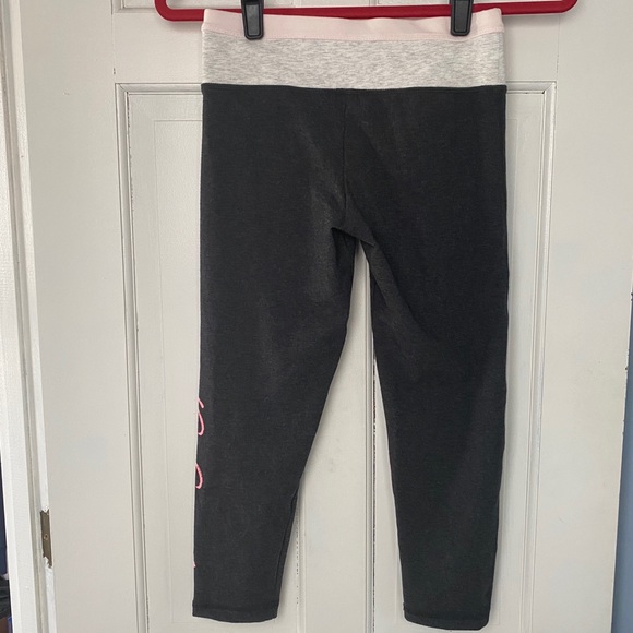 Victoria's Secret Capri Yoga Pants - Picture 2 of 4